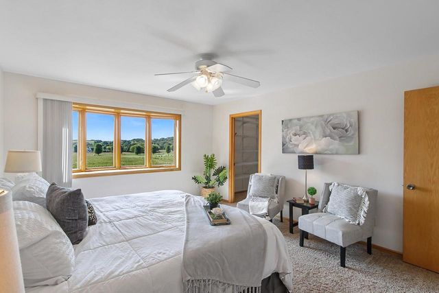 4862 Hickory Trail, Middleton, WI 53562