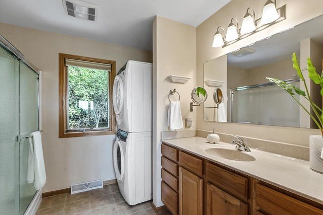 4862 Hickory Trail, Middleton, WI 53562