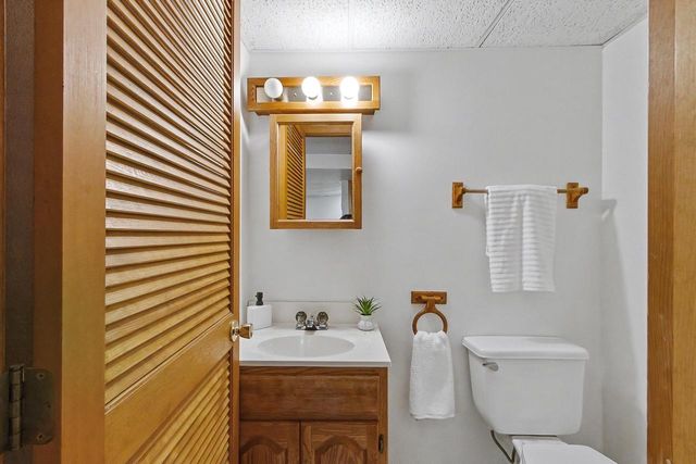 4862 Hickory Trail, Middleton, WI 53562