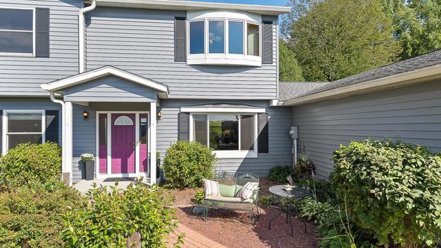 4862 Hickory Trail, Middleton, WI 53562