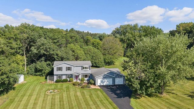 4862 Hickory Trail, Middleton, WI 53562