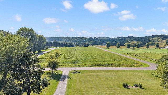 4862 Hickory Trail, Middleton, WI 53562