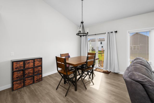 1868 REDBUD Circle, Eldridge, IA 52748