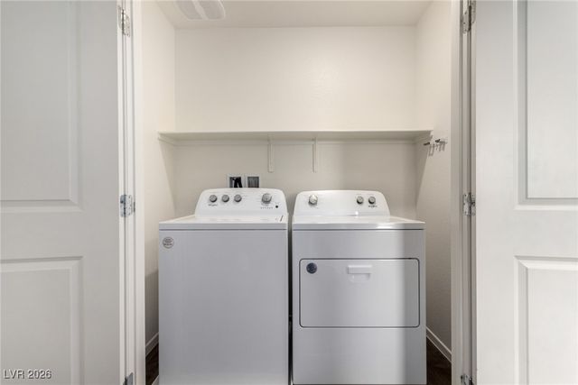 7945 Whisper Words Avenue, Las Vegas, NV 89113