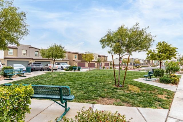 7945 Whisper Words Avenue, Las Vegas, NV 89113