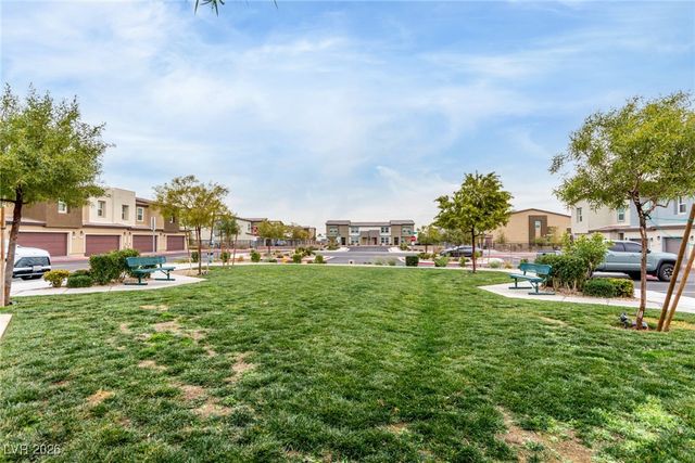 7945 Whisper Words Avenue, Las Vegas, NV 89113