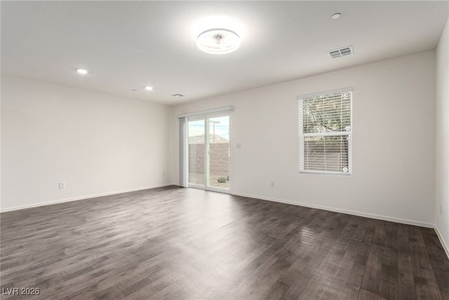 7945 Whisper Words Avenue, Las Vegas, NV 89113