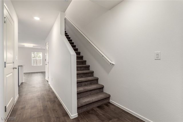 7945 Whisper Words Avenue, Las Vegas, NV 89113