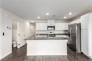 7945 Whisper Words Avenue, Las Vegas, NV 89113