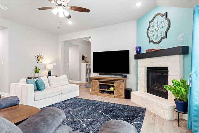125 Rosehaven Drive, Greenville, TX 75402