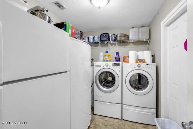 163 E Inda Road, Perkinston, MS 39573
