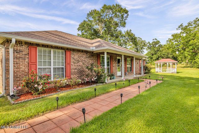 163 E Inda Road, Perkinston, MS 39573