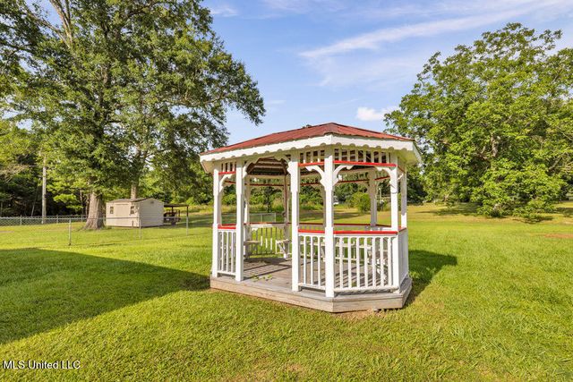 163 E Inda Road, Perkinston, MS 39573