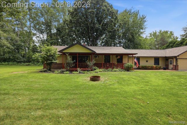 4550 Hummer Lake Road, Brandon Charter Township, MI 48462