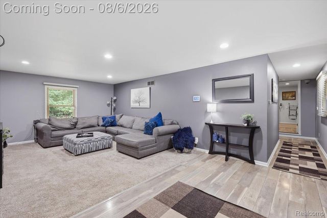 4550 Hummer Lake Road, Brandon Charter Township, MI 48462