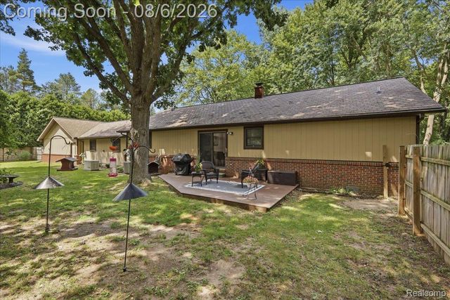 4550 Hummer Lake Road, Brandon Charter Township, MI 48462