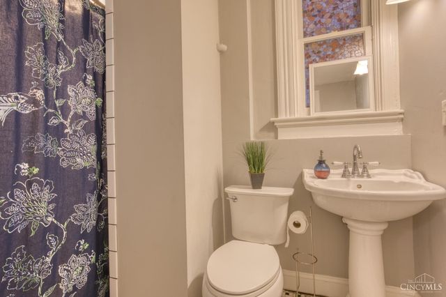 1834 Chase Avenue, Cincinnati, OH 45223