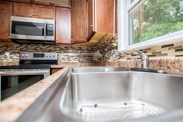 284 Katie Lane, Carrollton, GA 30117