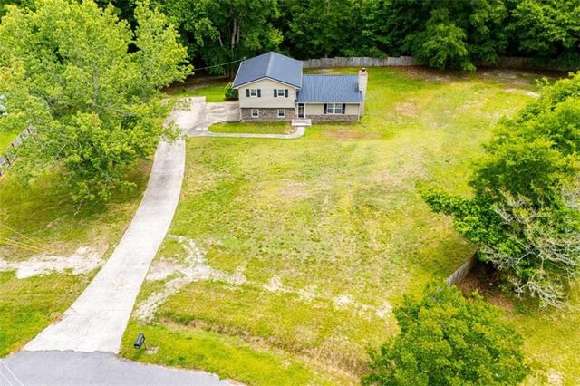 284 Katie Lane, Carrollton, GA 30117