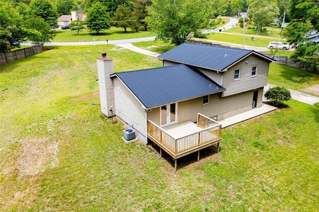 284 Katie Lane, Carrollton, GA 30117