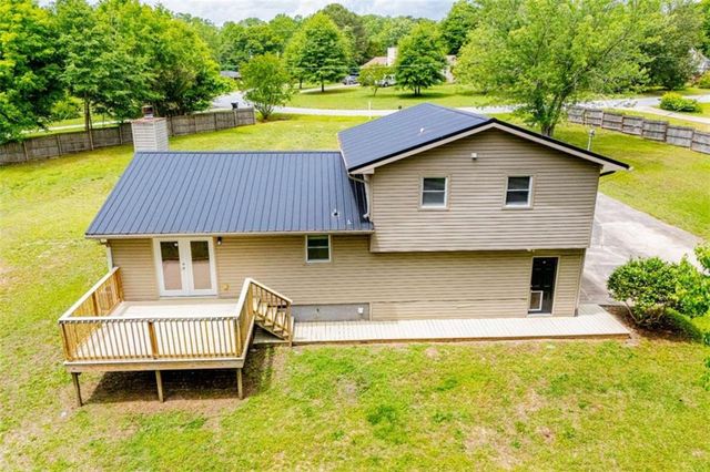 284 Katie Lane, Carrollton, GA 30117