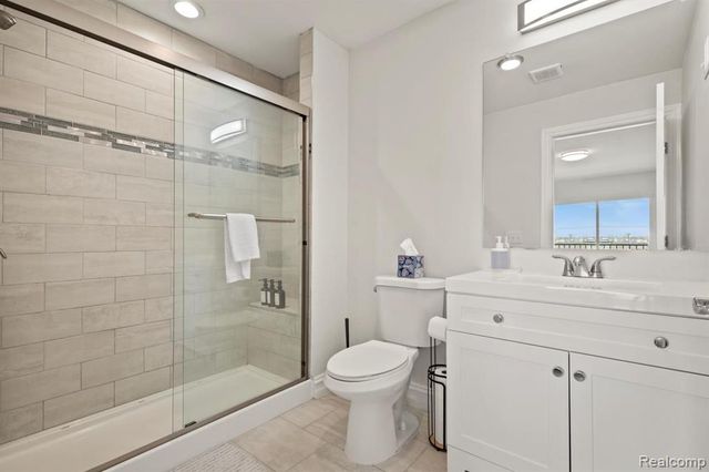 3229 Lohr Road, Ann Arbor, MI 48108