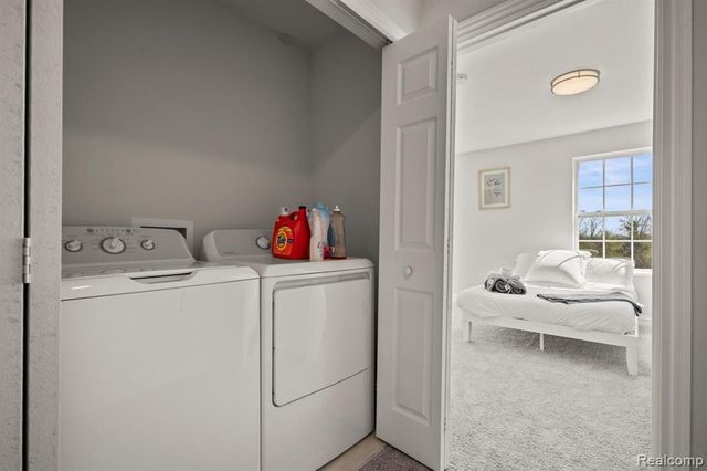 3229 Lohr Road, Ann Arbor, MI 48108
