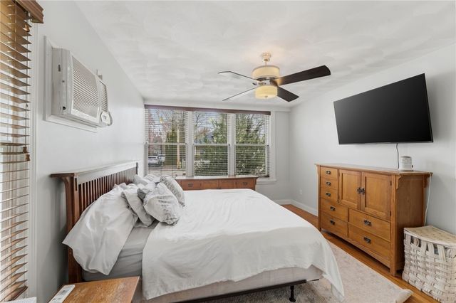 230 School Street, Lincoln, RI 02865