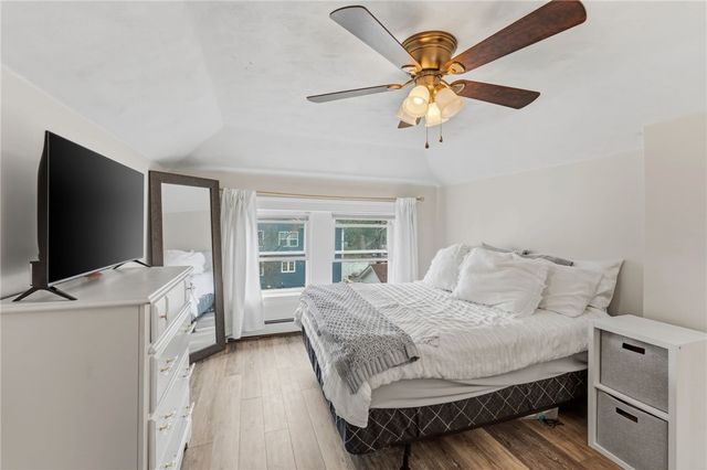 230 School Street, Lincoln, RI 02865