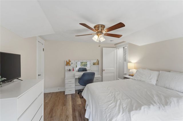 230 School Street, Lincoln, RI 02865