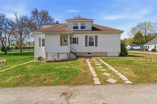 230 School Street, Lincoln, RI 02865