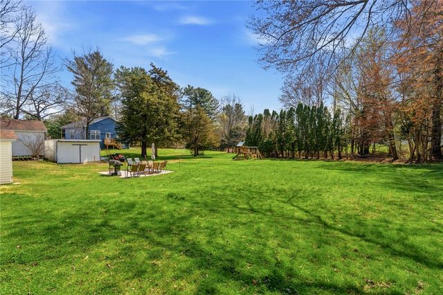 230 School Street, Lincoln, RI 02865