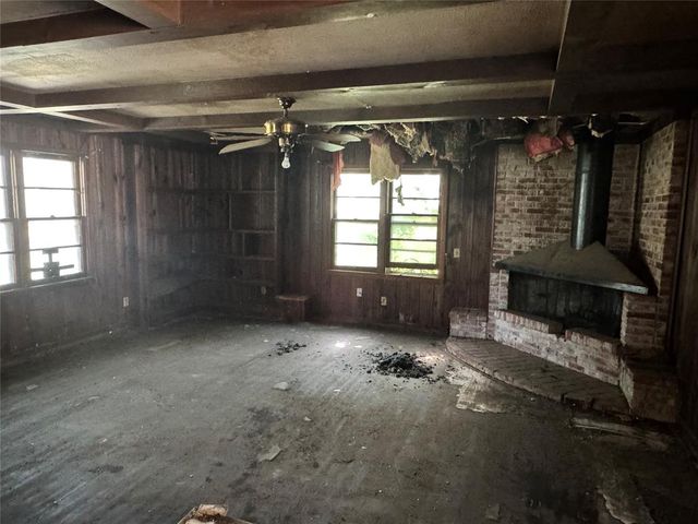 207 W Hillcrest Lane, Hobart, OK 73651