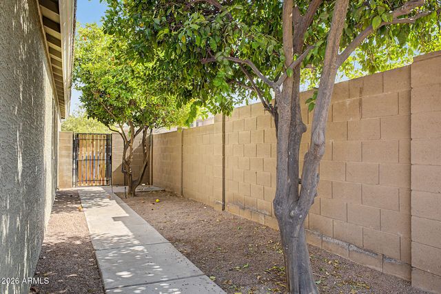 8432 W WHYMAN Avenue, Tolleson, AZ 85353