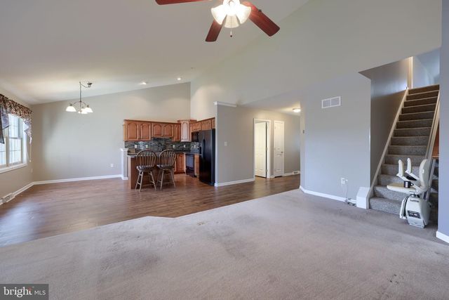 728 HEATHER RDG, Manheim, PA 17545