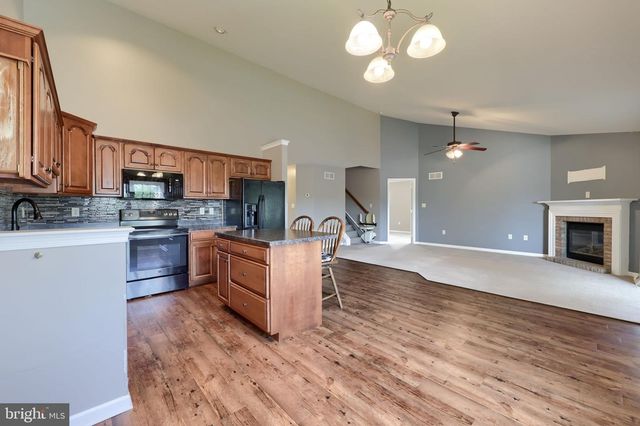728 HEATHER RDG, Manheim, PA 17545