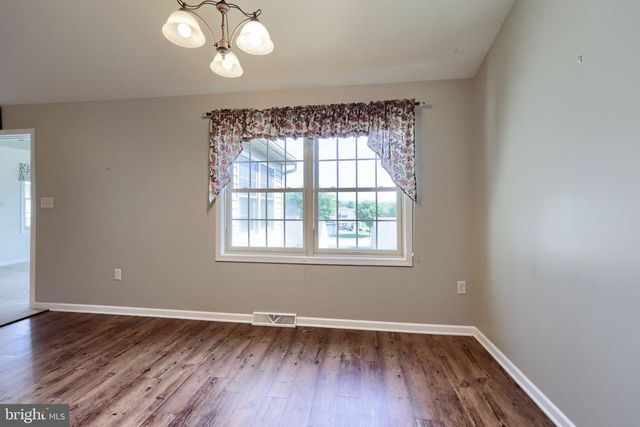 728 HEATHER RDG, Manheim, PA 17545