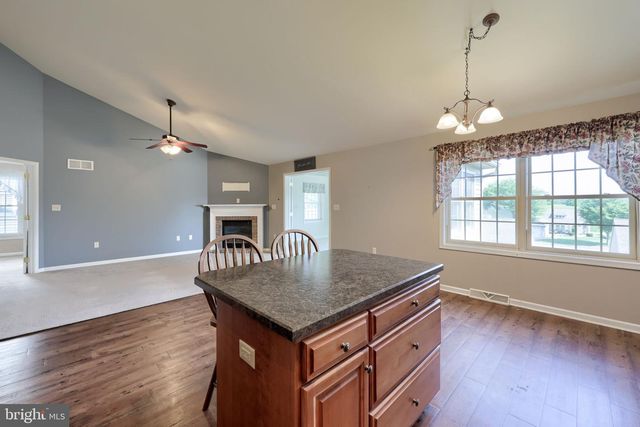 728 HEATHER RDG, Manheim, PA 17545