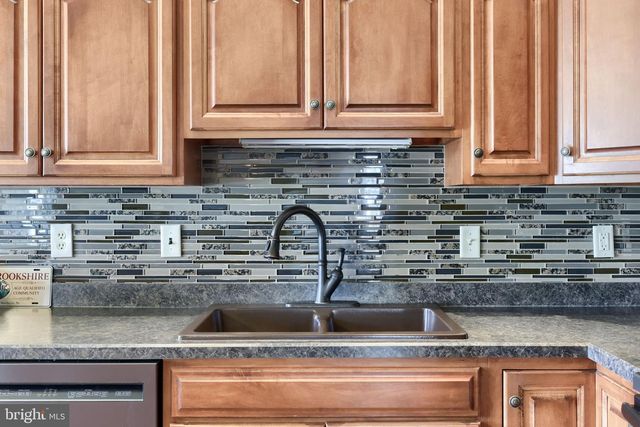 728 HEATHER RDG, Manheim, PA 17545