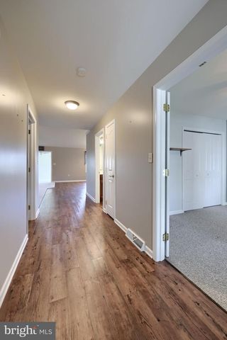 728 HEATHER RDG, Manheim, PA 17545