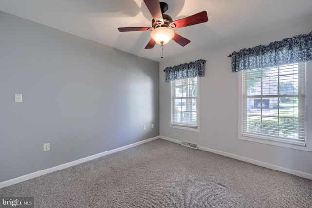 728 HEATHER RDG, Manheim, PA 17545