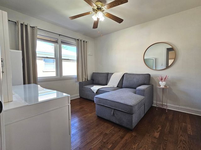 7119 W Sunnyside Avenue, Norridge, IL 60706
