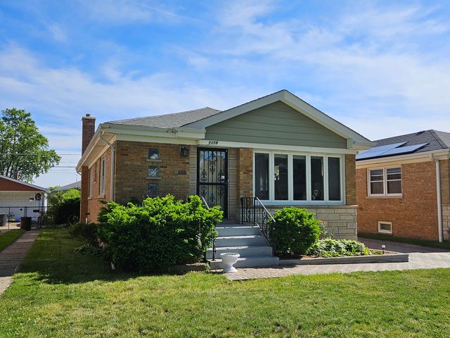 7119 W Sunnyside Avenue, Norridge, IL 60706
