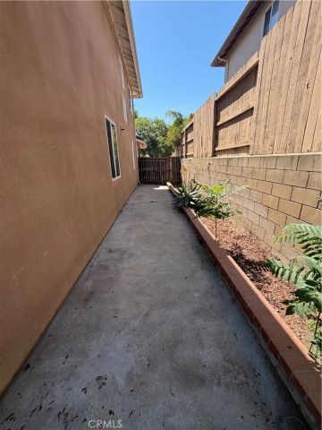15147 Paddock, Sylmar, CA 91342