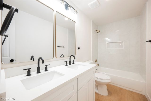 2454 Winterwood Boulevard, Las Vegas, NV 89142