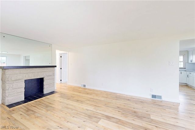 273 Lovers Lane, Steubenville, OH 43953