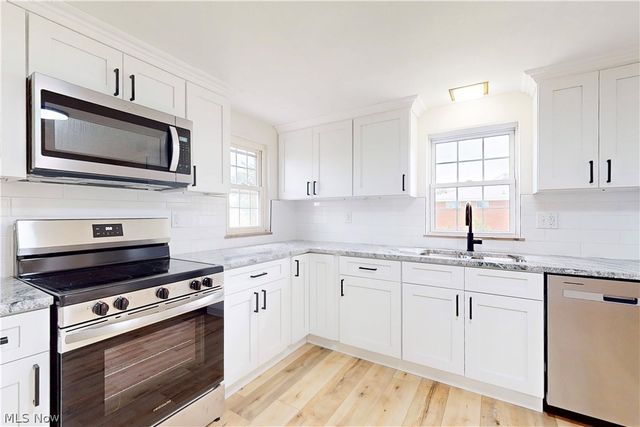 273 Lovers Lane, Steubenville, OH 43953