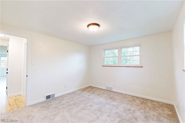 273 Lovers Lane, Steubenville, OH 43953