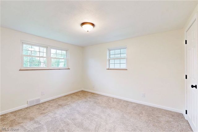 273 Lovers Lane, Steubenville, OH 43953