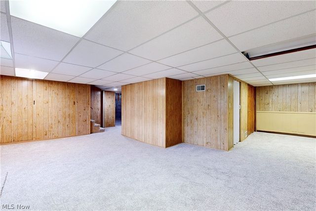 273 Lovers Lane, Steubenville, OH 43953